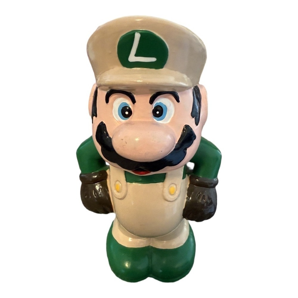 Vintage Nintendo of America Luigi Coinbank 1988 Super Mario Brothers Plastic